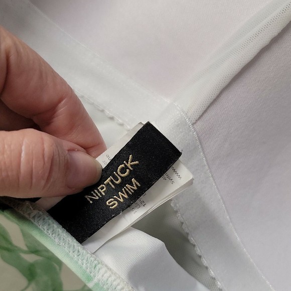 Niptuck One-Piece Slimming Ruched Swimsuit ~ Sz 6 ~ Green & White - Picture 5 of 6